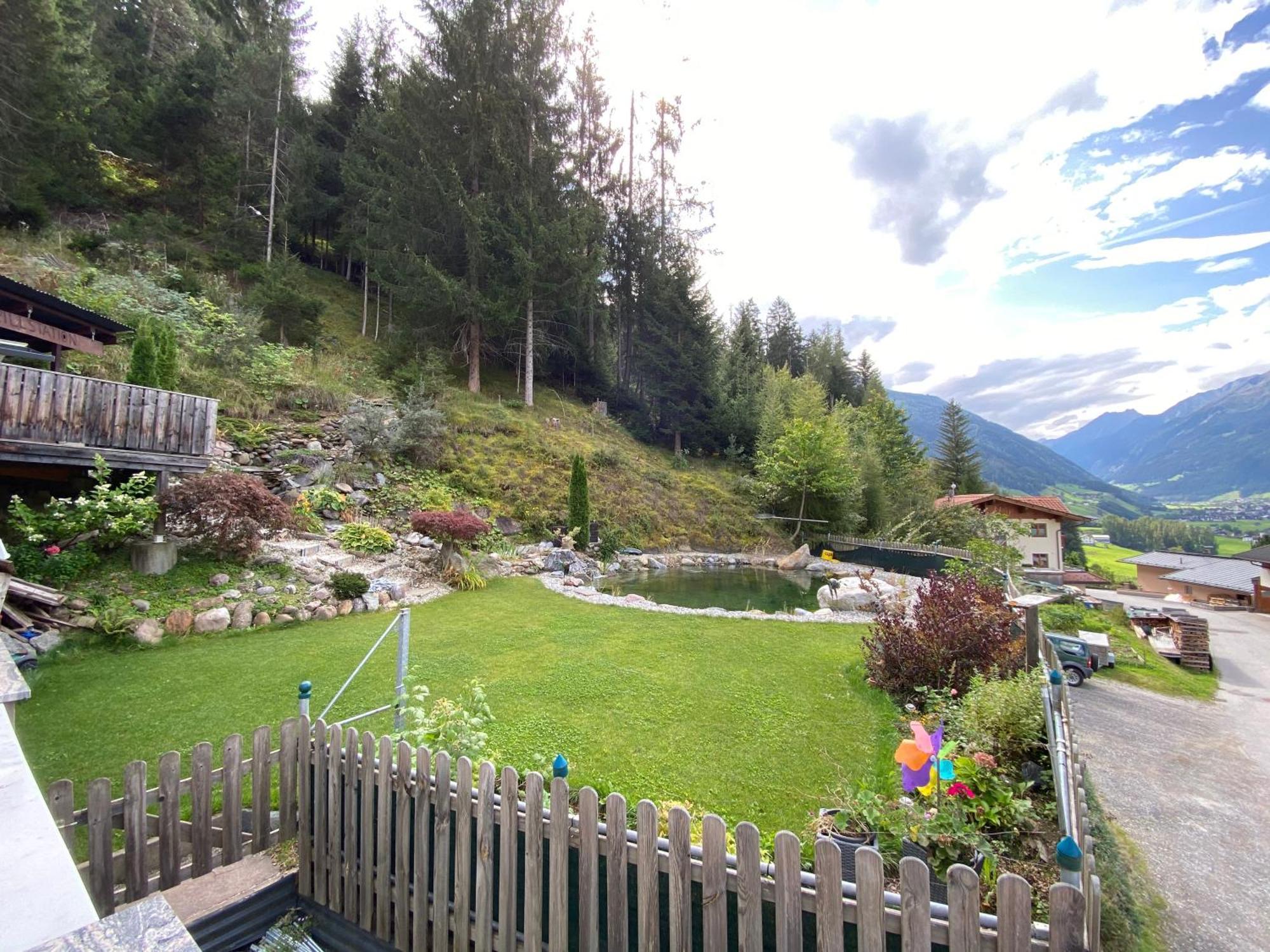 Ferien Haus - Ferienwohnung Lorena Neustift im Stubaital Exterior photo